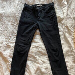 Levi's 311 Shaping Skinny 27 x 30 Women's Black